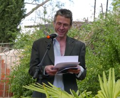 Steve Smart_When Embers Dance_launch_the Maurocco Bar_Castlemaine_20151129_0017a s